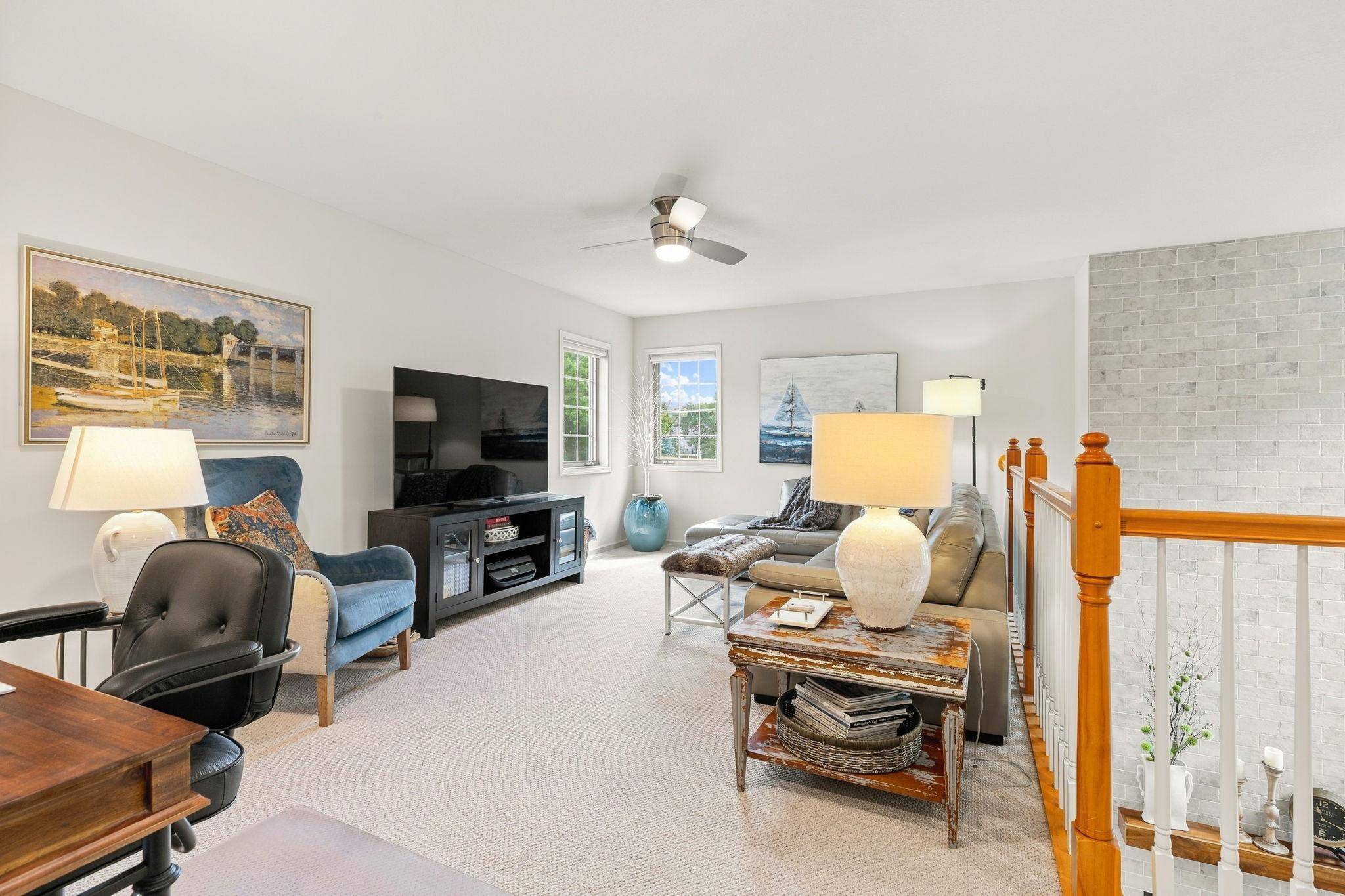 1914 Hunter Hill RD, Hudson, WI 54016
