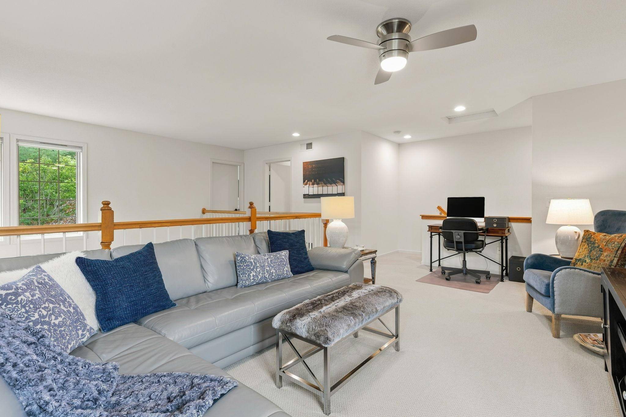 1914 Hunter Hill RD, Hudson, WI 54016
