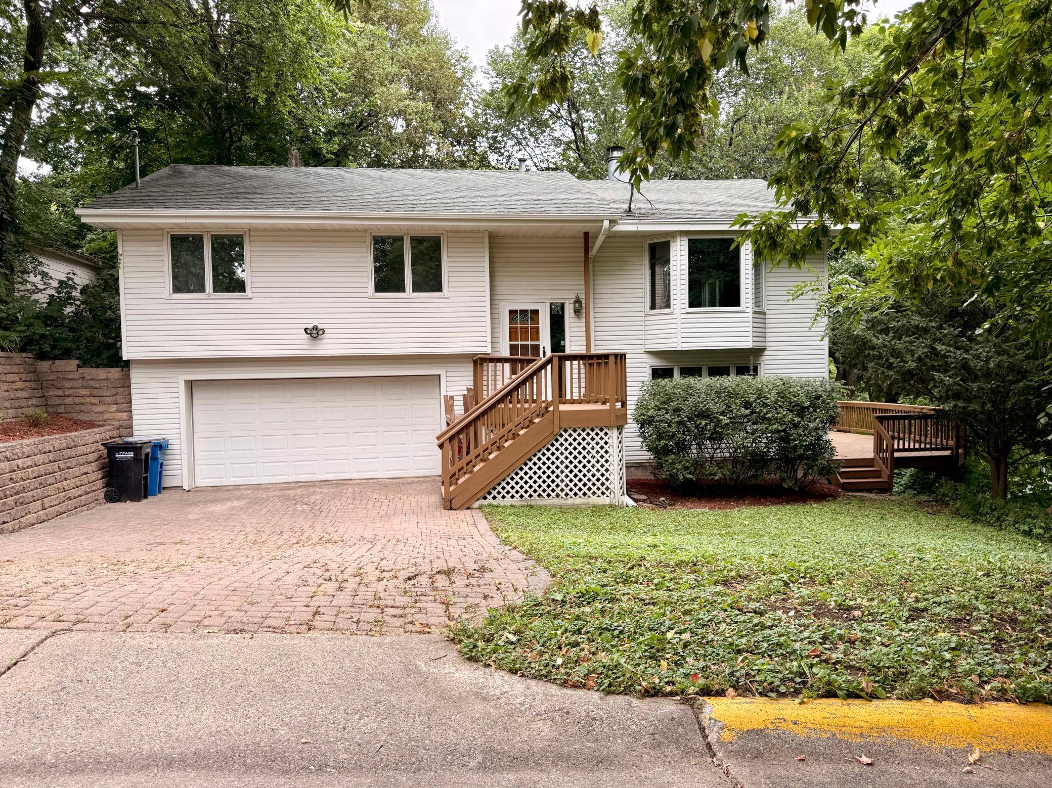 5224 Seabury RD, Mound, MN 55364