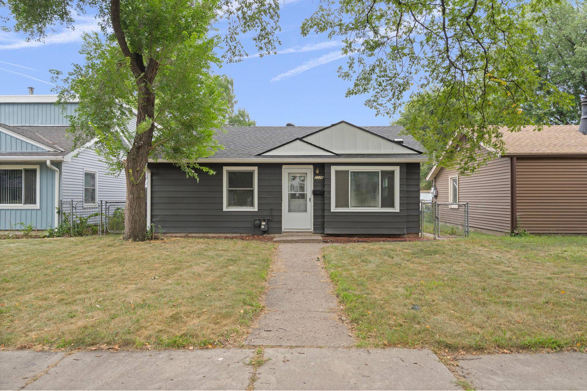5226 Girard AVE N, Minneapolis, MN 55430