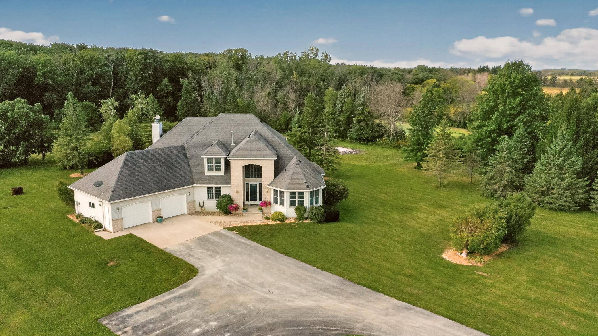 13787 630th ST, Claremont, MN 55924