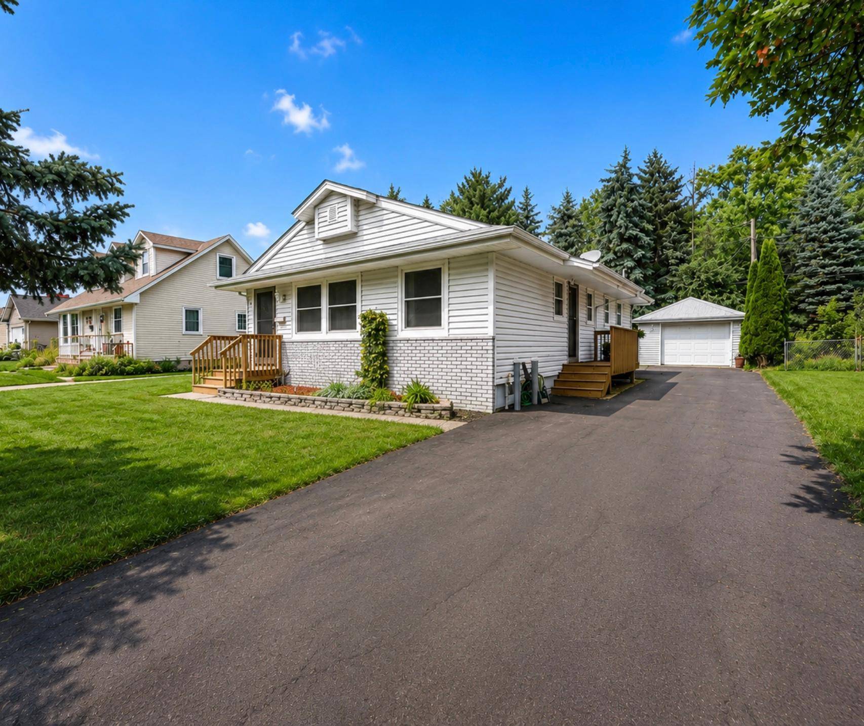 1123 43 1/2 AVE NE, Columbia Heights, MN 55421
