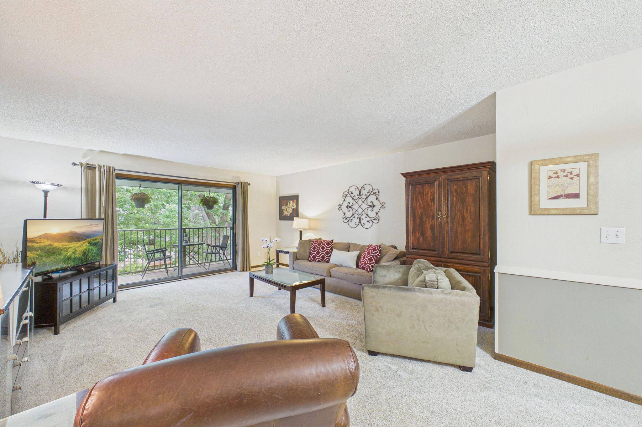 2200 Nevada AVE S #321, Saint Louis Park, MN 55426