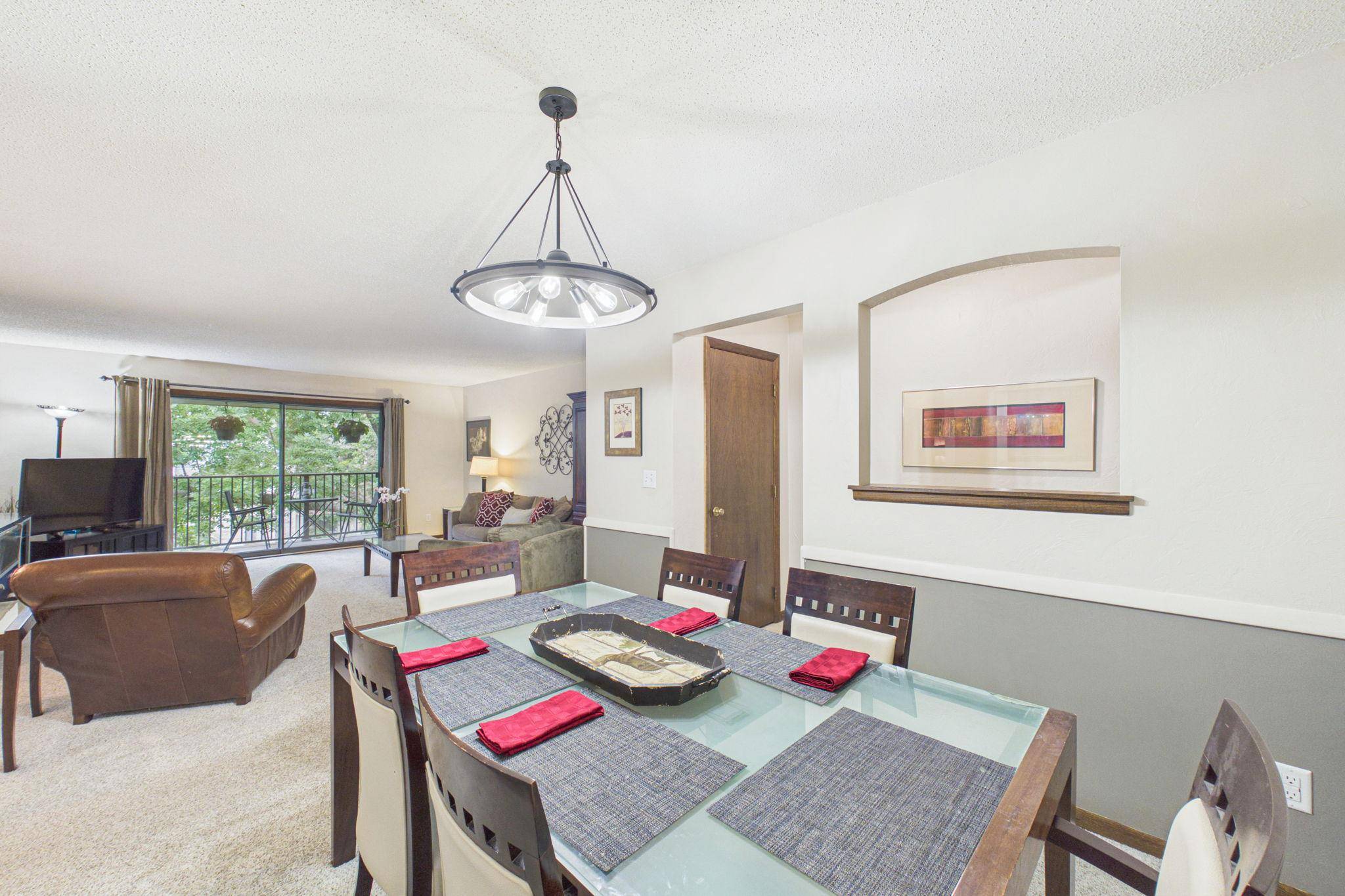 2200 Nevada AVE S #321, Saint Louis Park, MN 55426