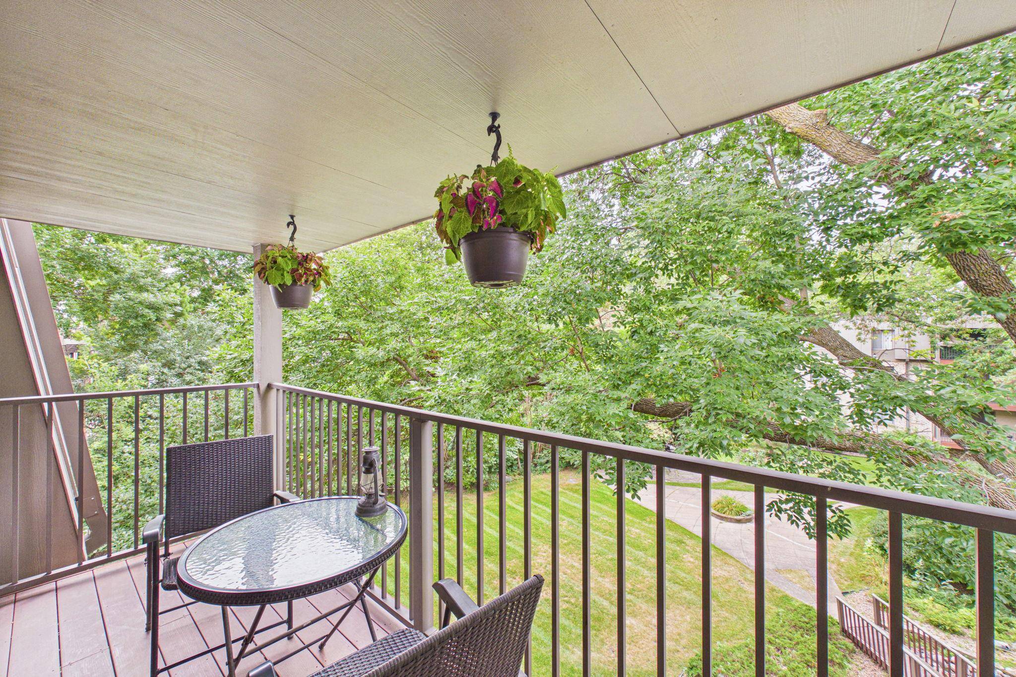 2200 Nevada AVE S #321, Saint Louis Park, MN 55426