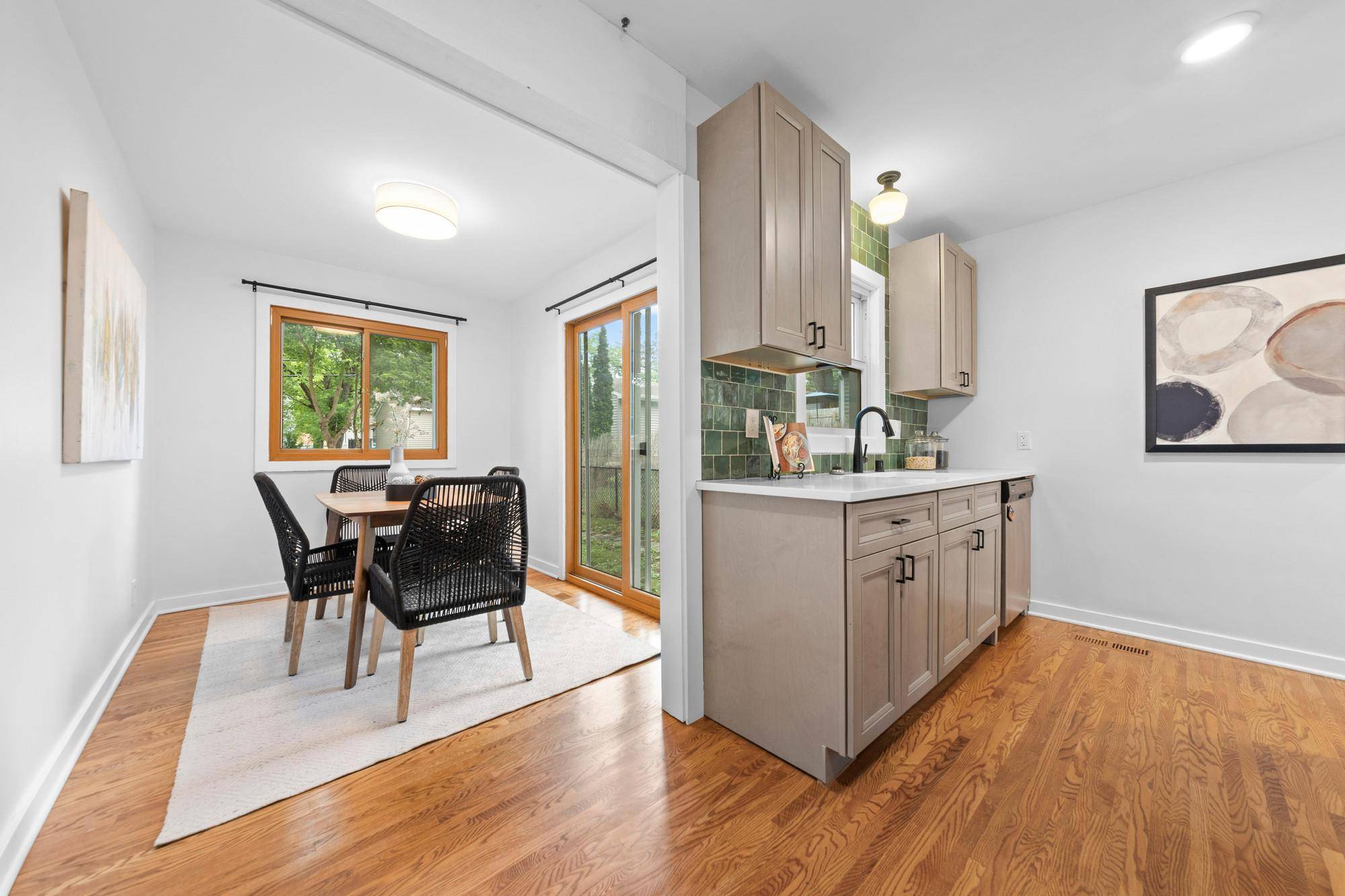 2729 Hampshire AVE S, Saint Louis Park, MN 55426