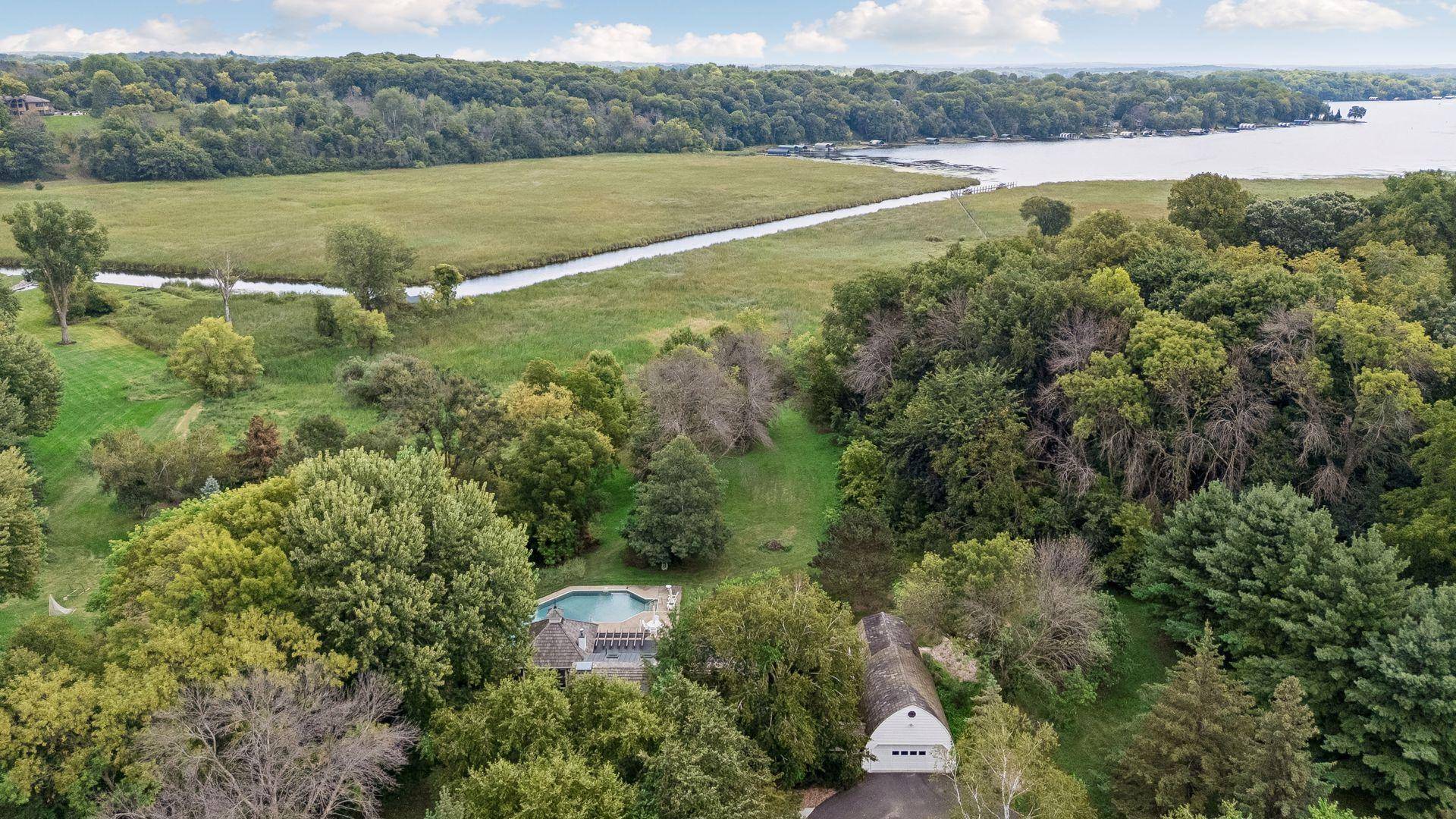 440 N Arm DR, Orono, MN 55364