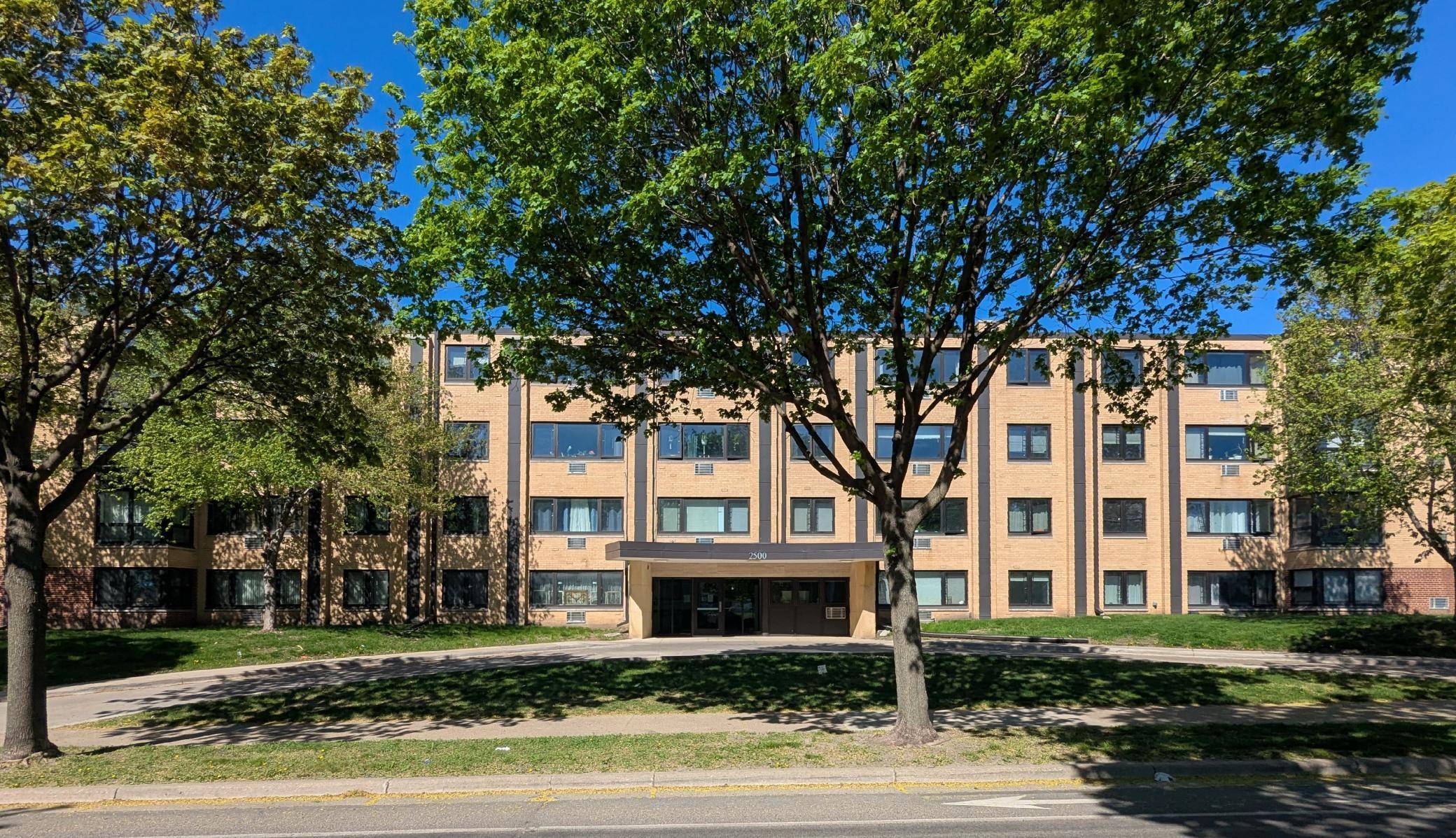 2500 Blaisdell AVE #206, Minneapolis, MN 55404