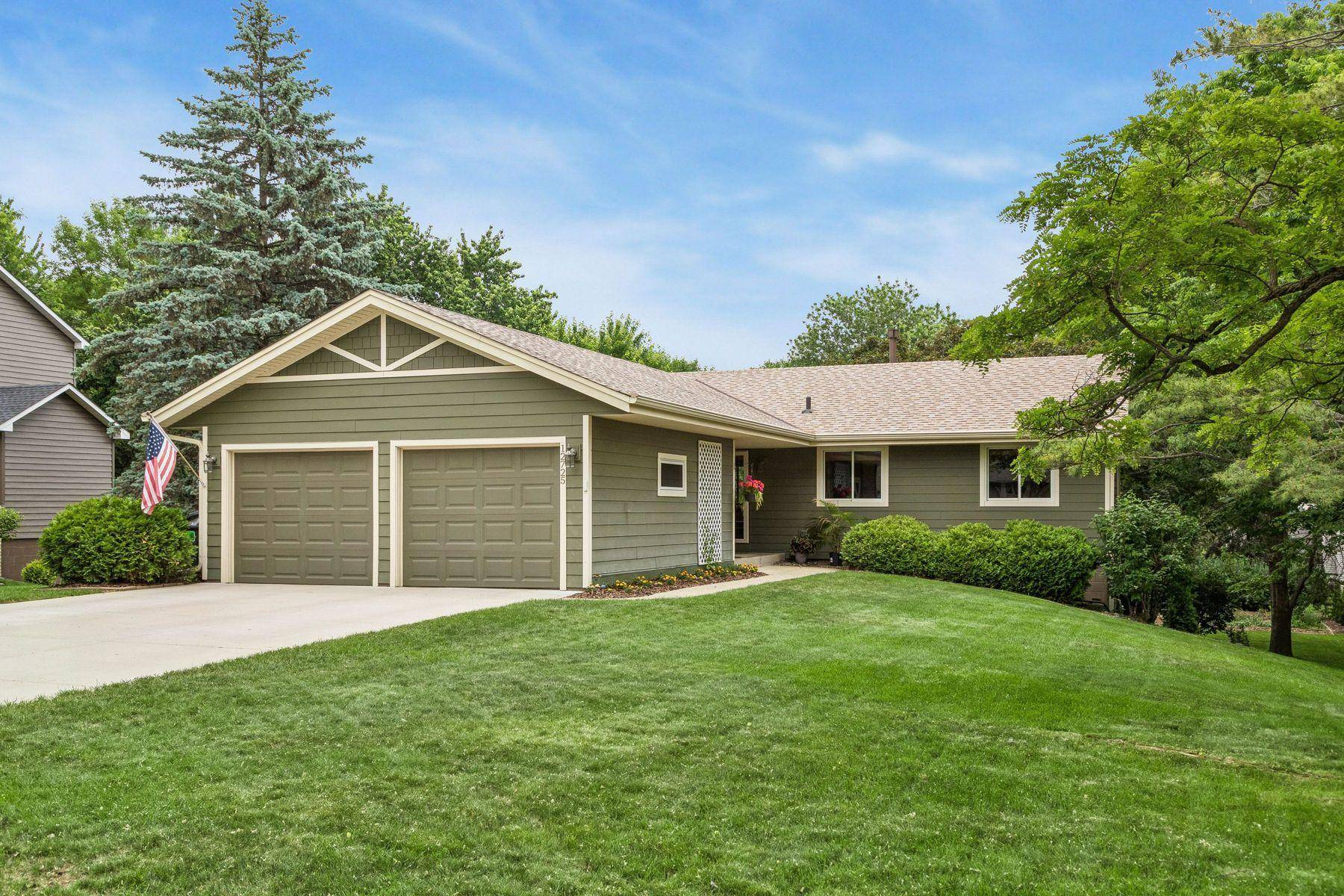 12725 Ethelton WAY, Apple Valley, MN 55124