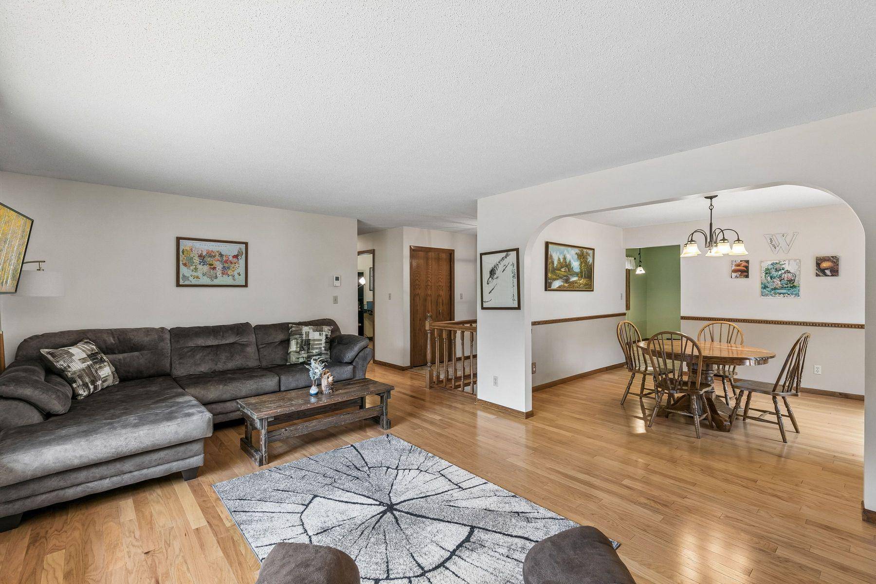 12725 Ethelton WAY, Apple Valley, MN 55124