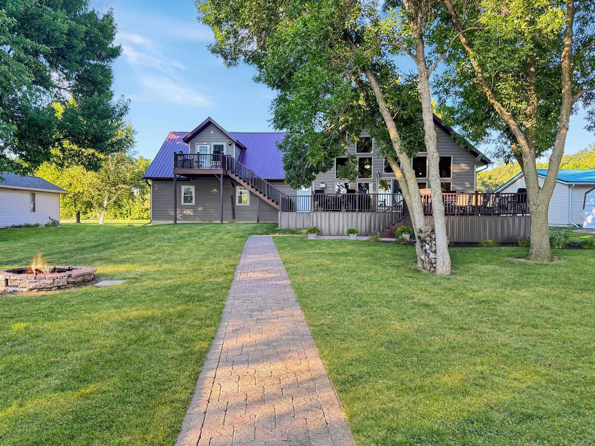 10 N Shore DR, Garvin, MN 56132