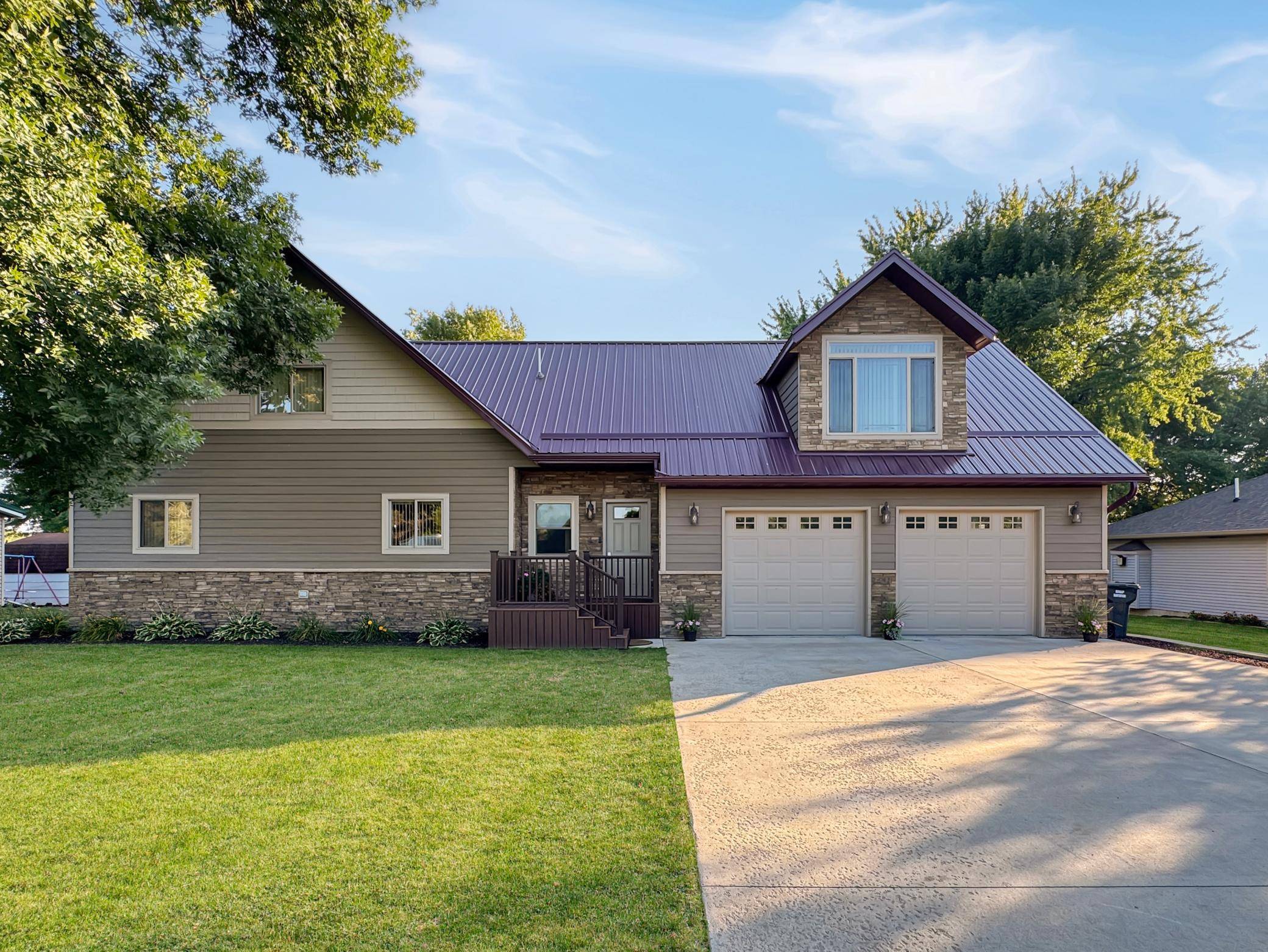 10 N Shore DR, Garvin, MN 56132