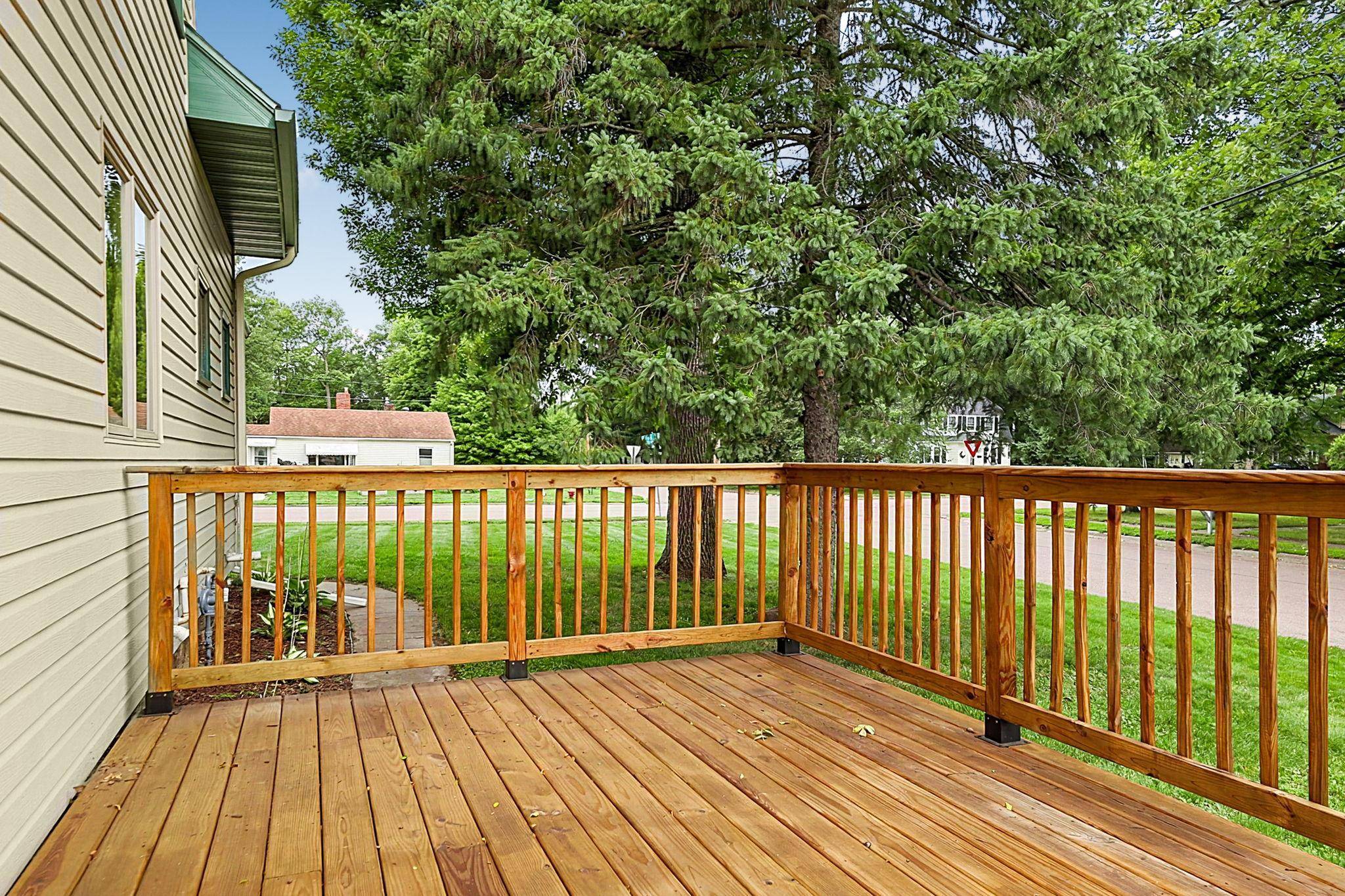 555 2nd AVE NW, Milaca, MN 56353