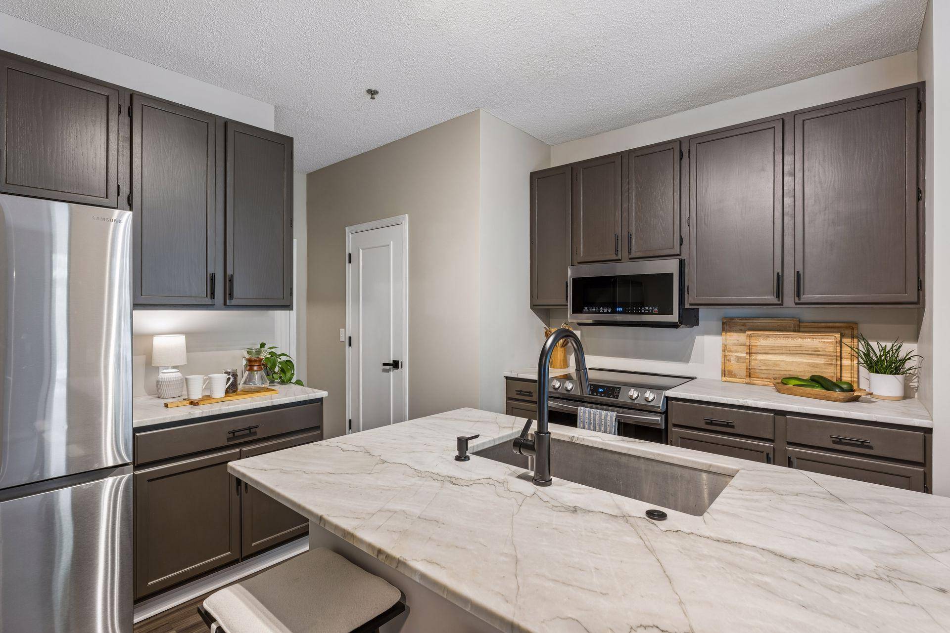 8350 Kimball DR, Eden Prairie, MN 55347