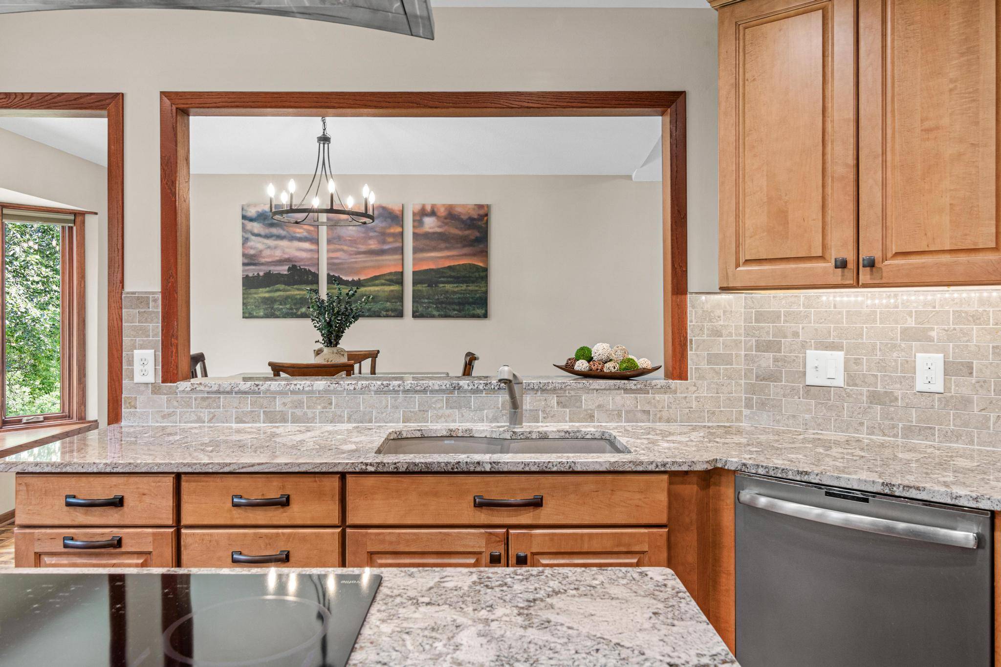 2915 Bruce CT, Inver Grove Heights, MN 55077