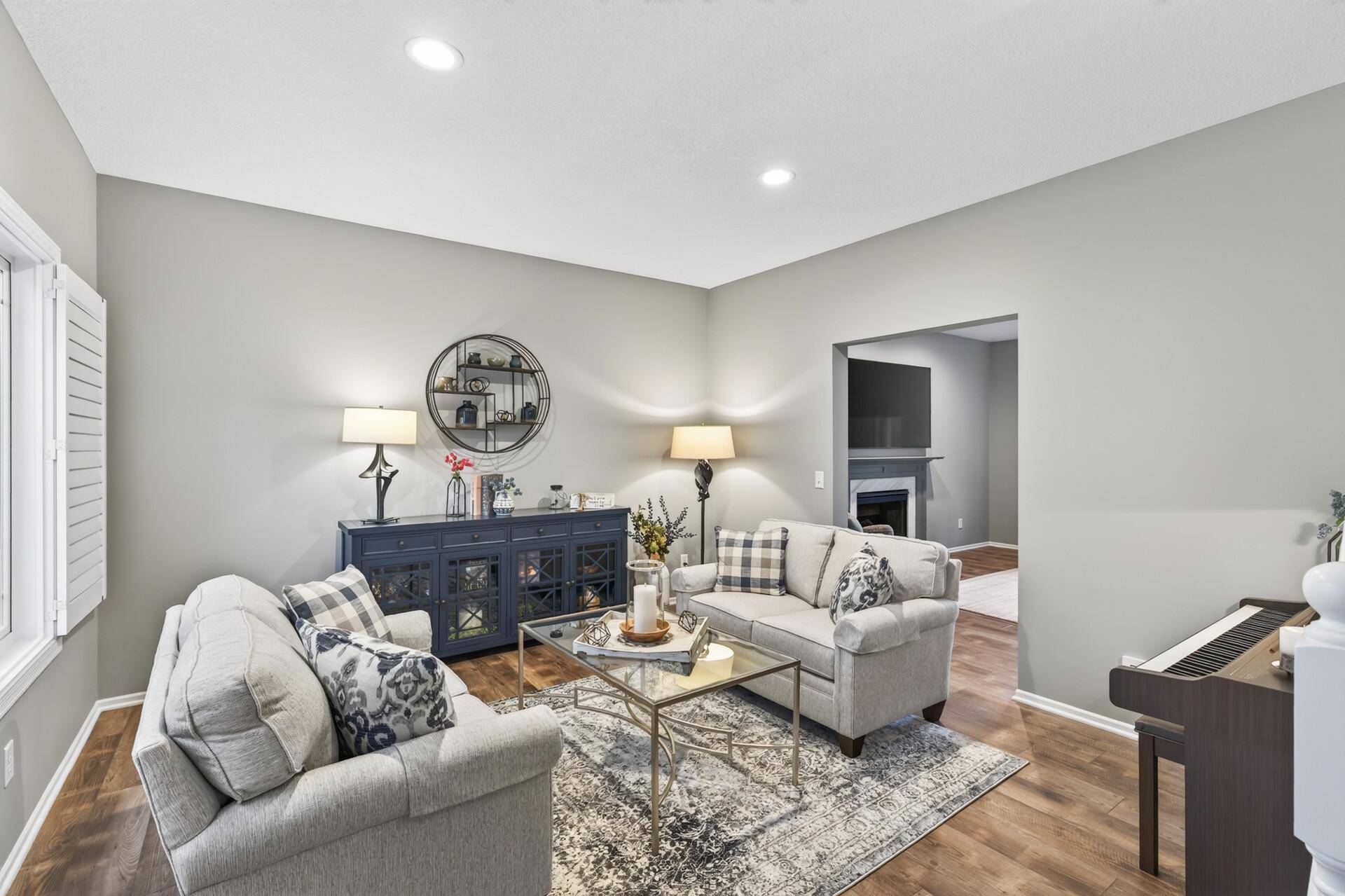 8939 Heatherton Ridge DR, Savage, MN 55378