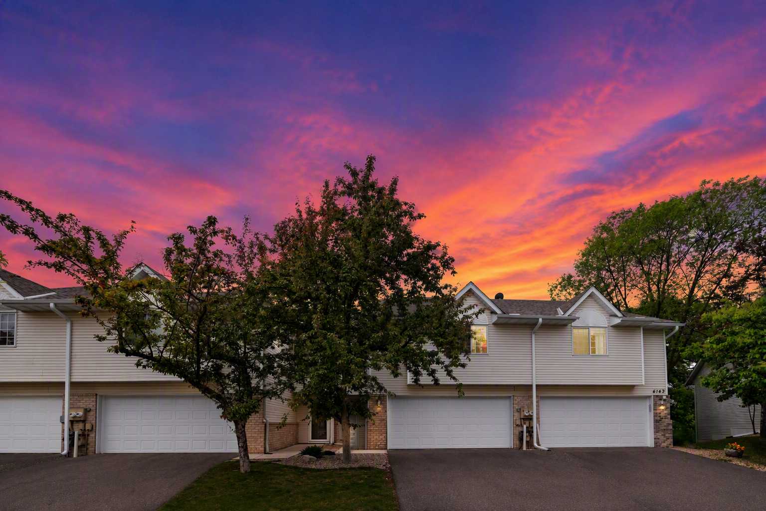 6159 Creek Line DR, Minnetonka, MN 55345