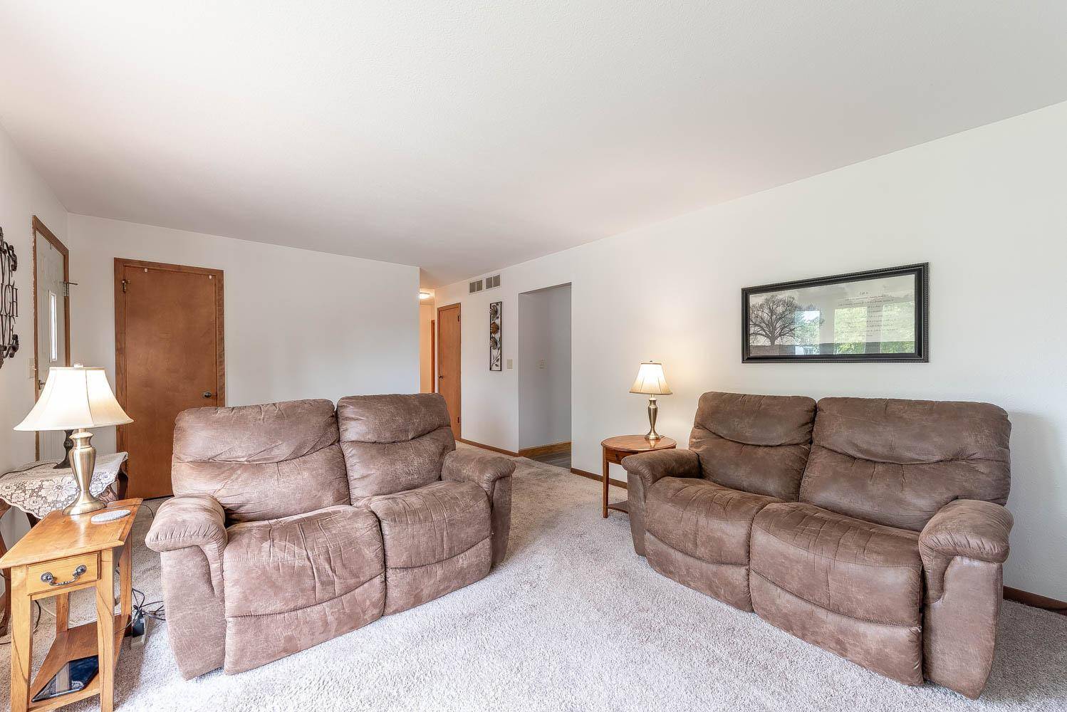 2613 E Main ST, Mankato, MN 56001