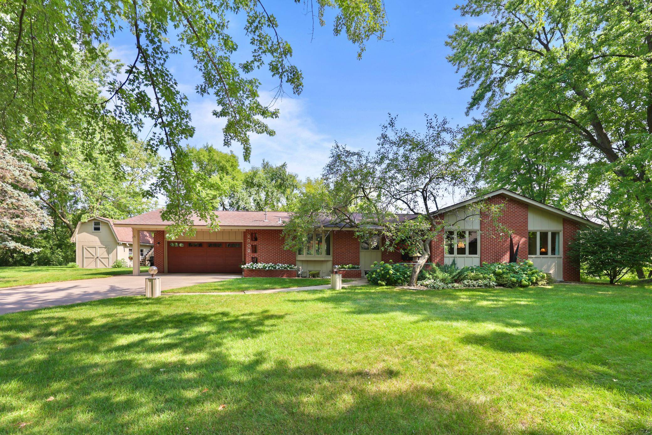 2502 Island View DR, Saint Cloud, MN 56301