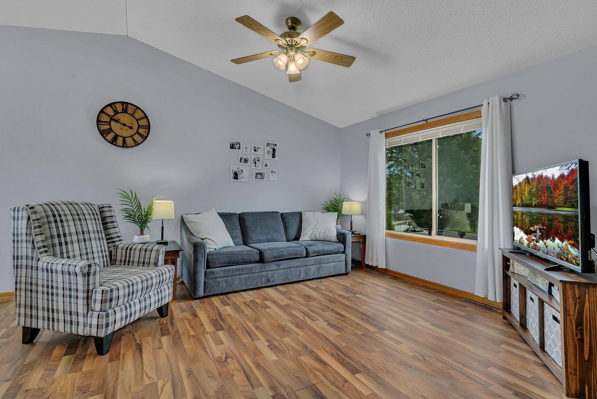 606 Lake Anna DR, Avon, MN 56310
