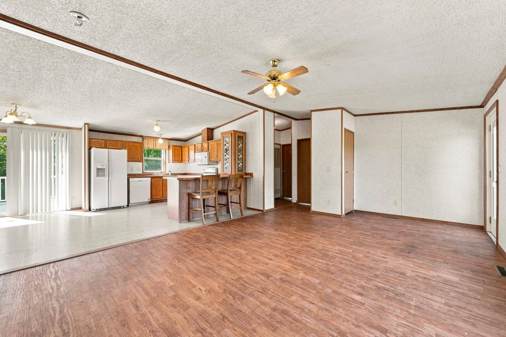1695 Sunset Access RD SE, Alexandria, MN 56308