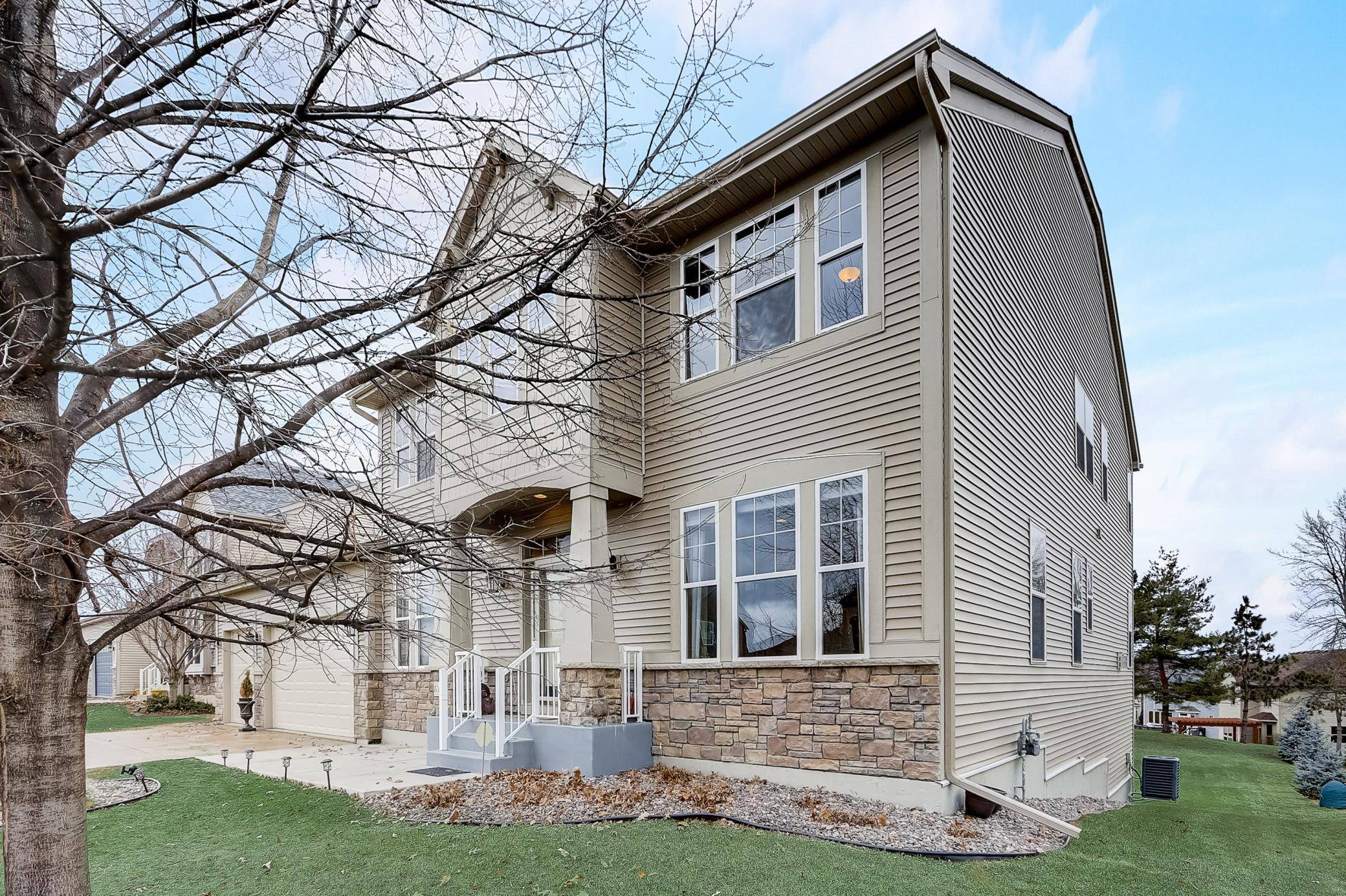 17116 72nd PL N, Maple Grove, MN 55311