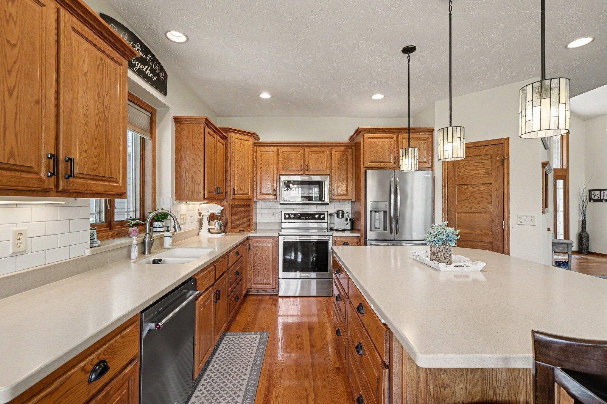 301 9th ST SE, New Prague, MN 56071