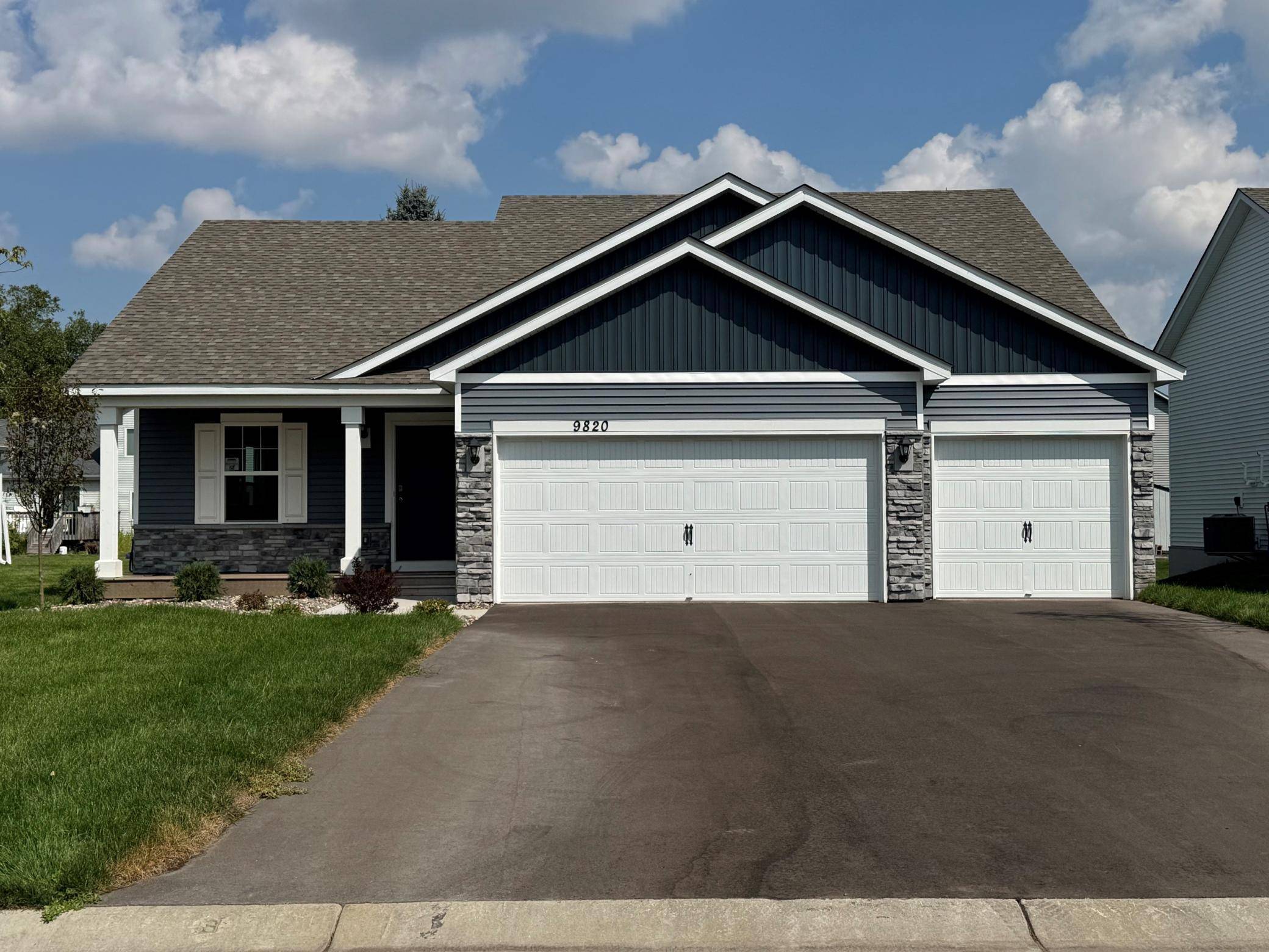 9820 Upper 89th ST S, Cottage Grove, MN 55016
