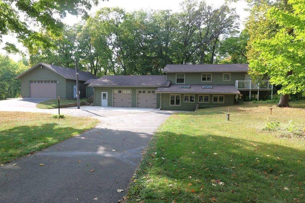 44011 W Paul Lake DR, Perham, MN 56573