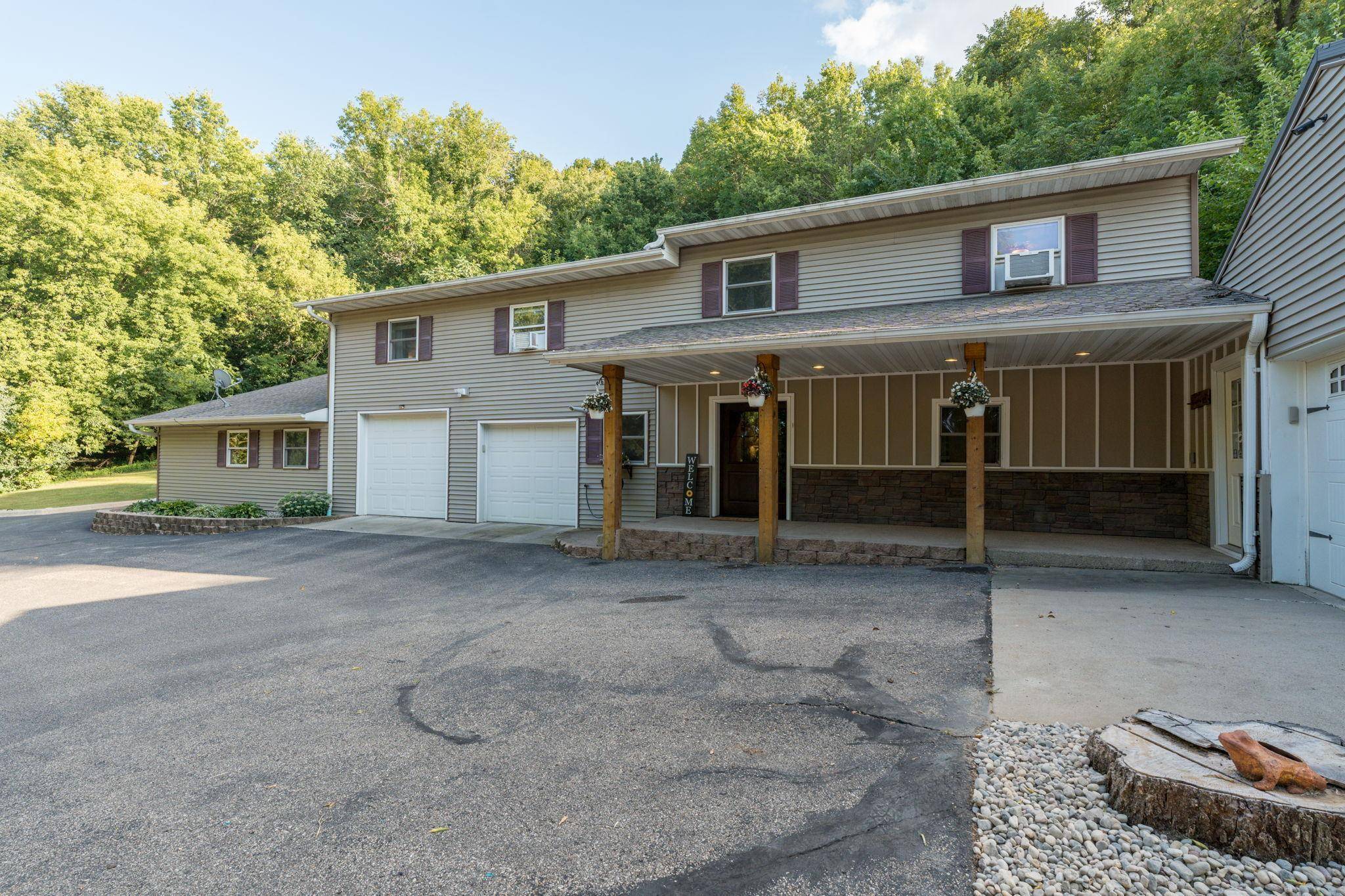 1139 Birch AVE, Mankato, MN 56001