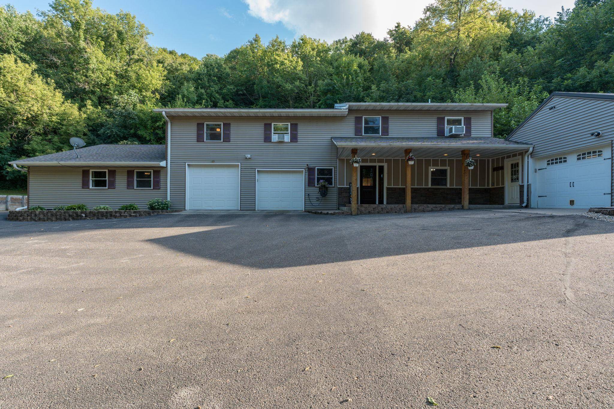 1139 Birch AVE, Mankato, MN 56001
