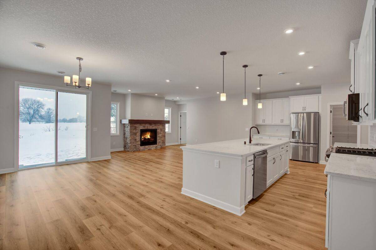 20102 Glanville WAY, Lakeville, MN 55044