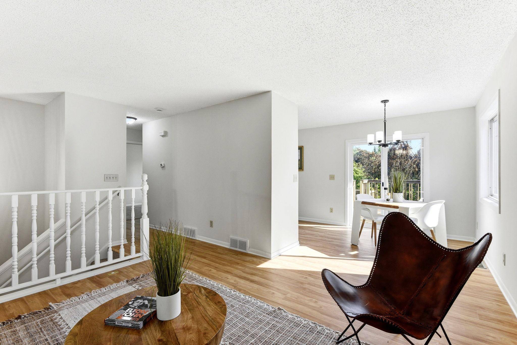 4233 Braddock TRL, Eagan, MN 55123