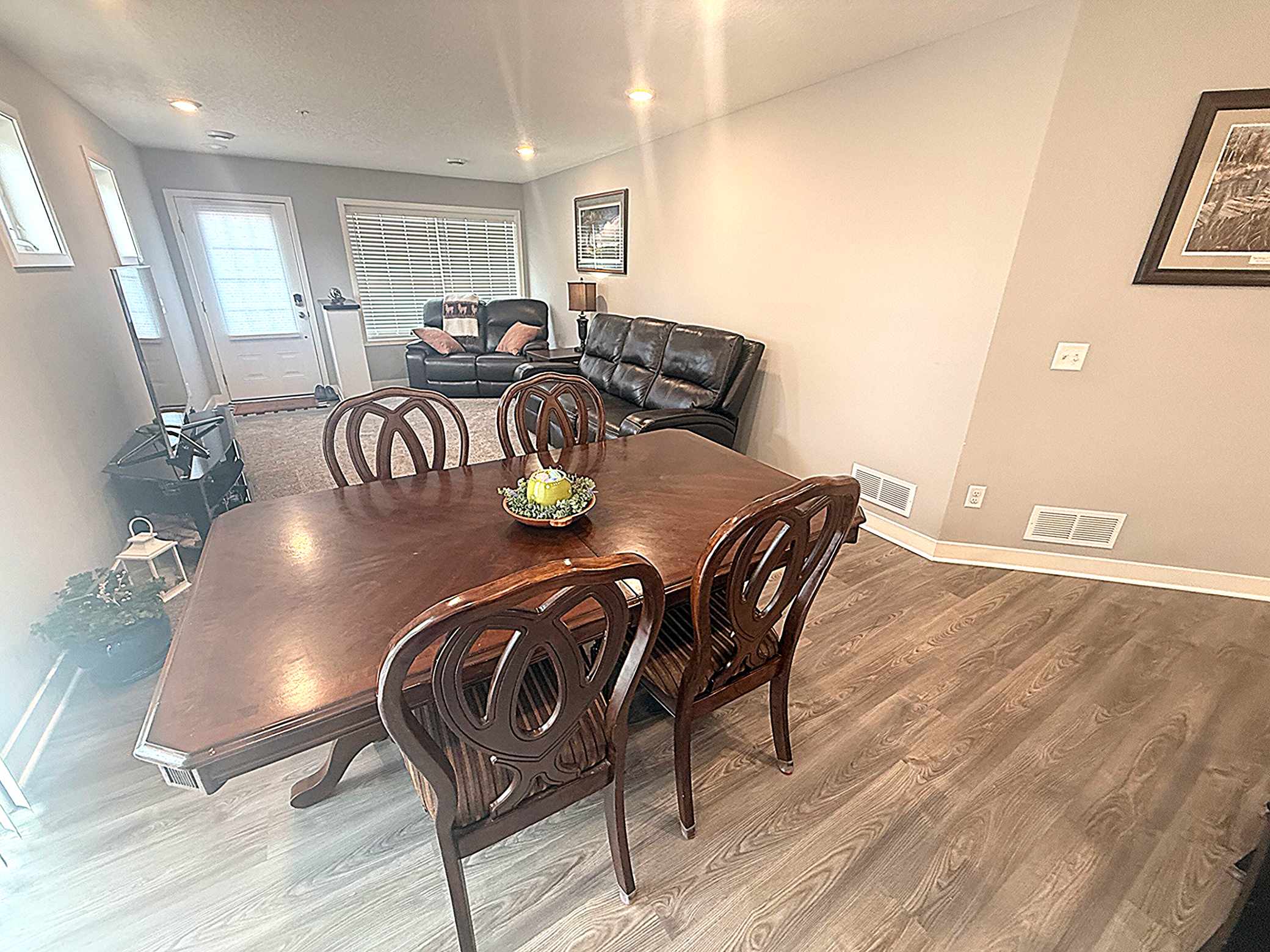 7238 Dora DR, Hugo, MN 55038