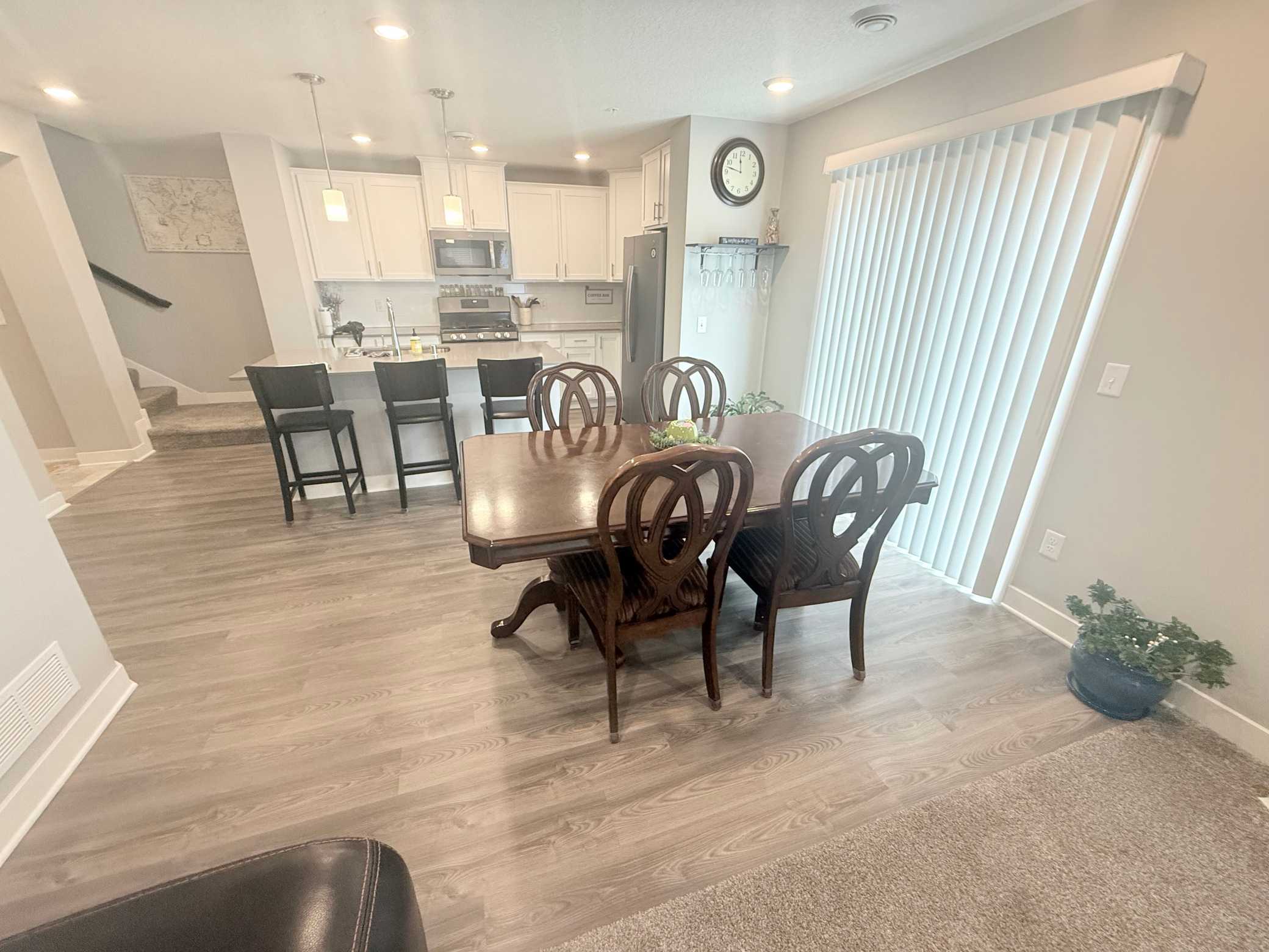 7238 Dora DR, Hugo, MN 55038