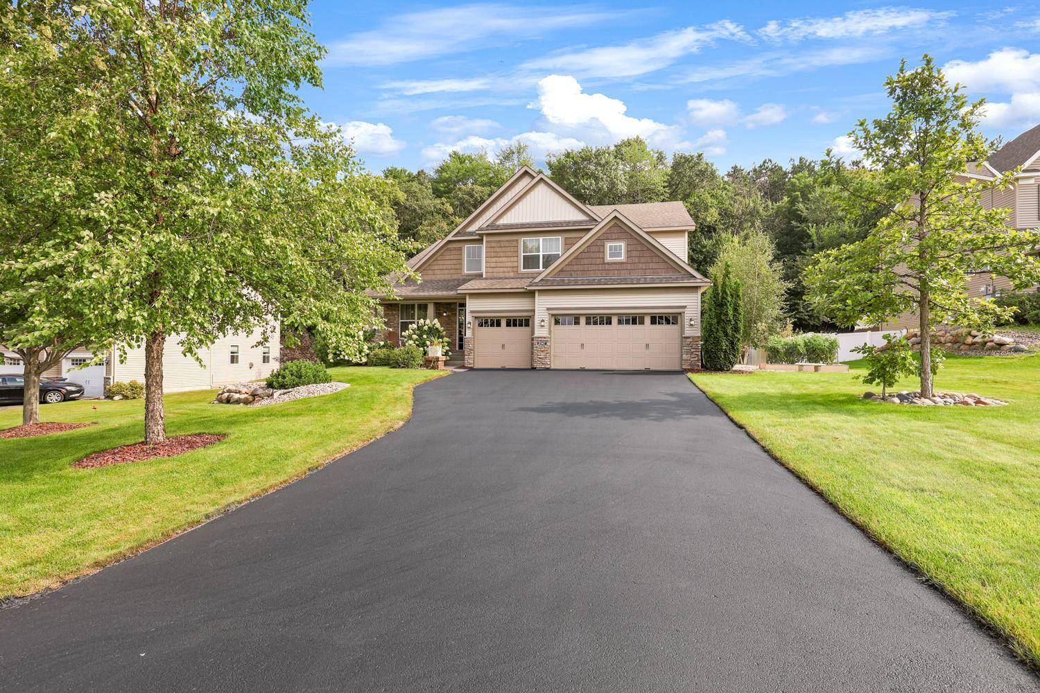 2147 Spring Lake CT, Shakopee, MN 55379