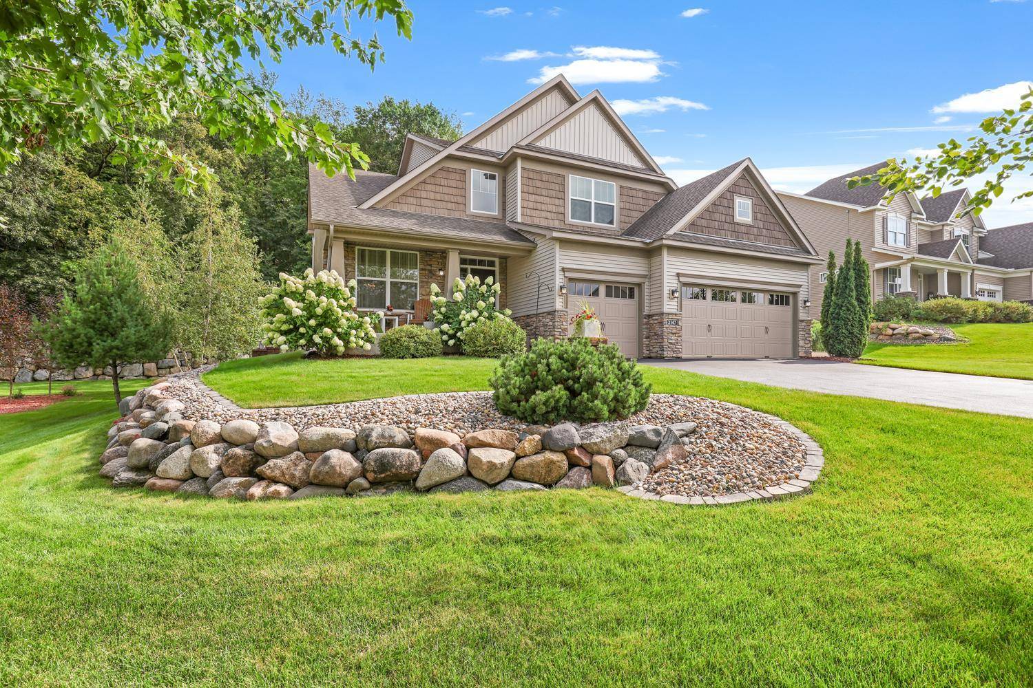 2147 Spring Lake CT, Shakopee, MN 55379