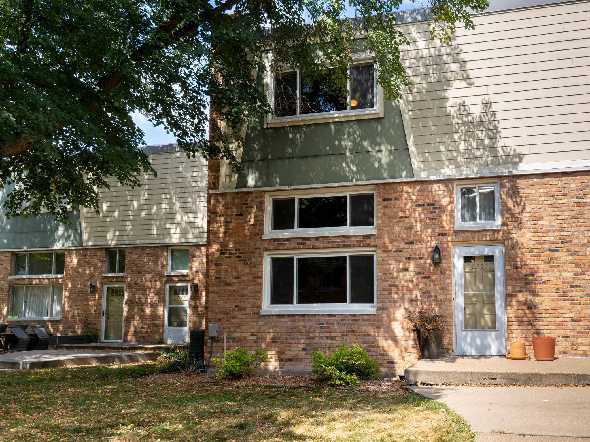 7339 W Franklin AVE, Saint Louis Park, MN 55426