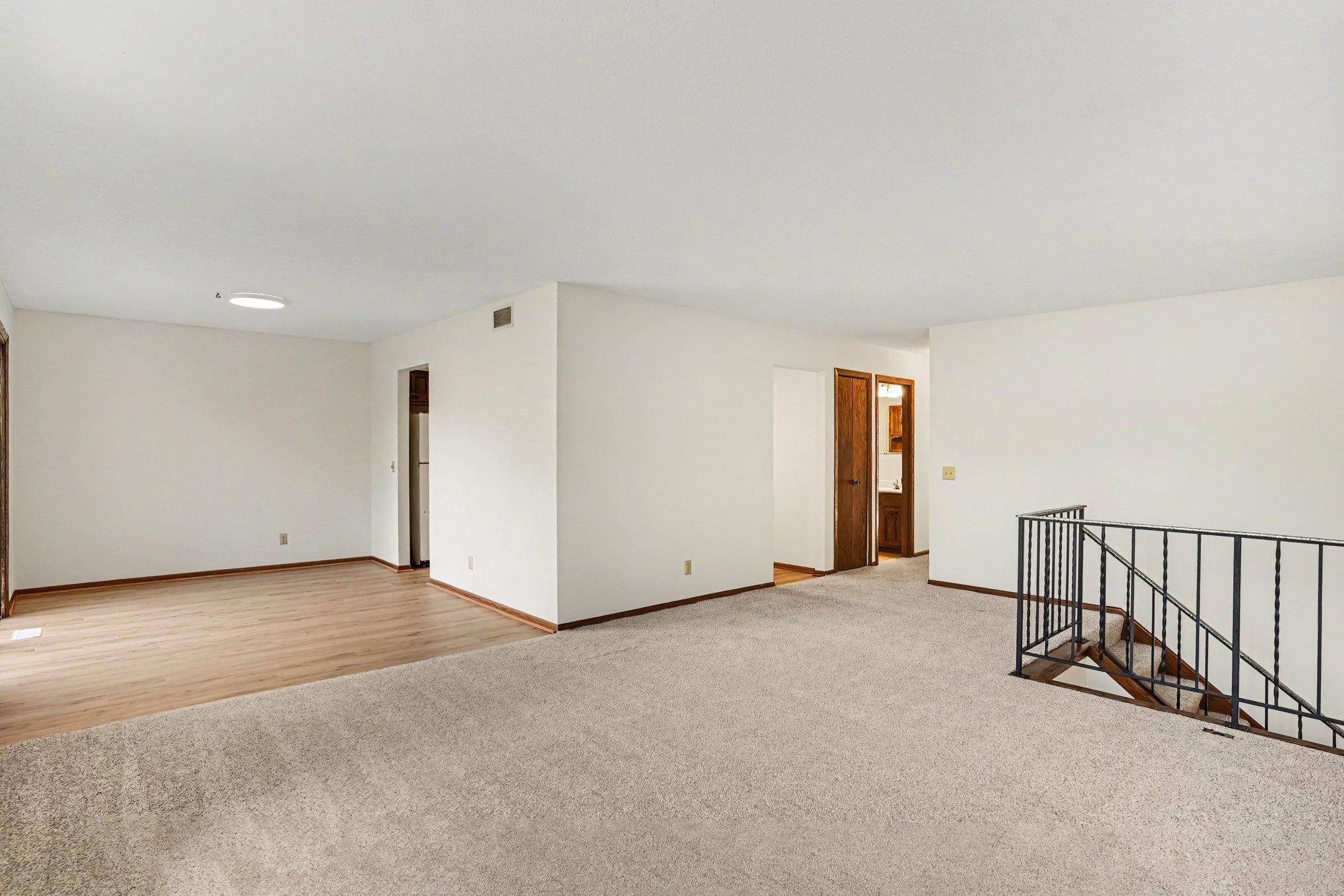 3053 Pine Ridge DR, Eagan, MN 55121