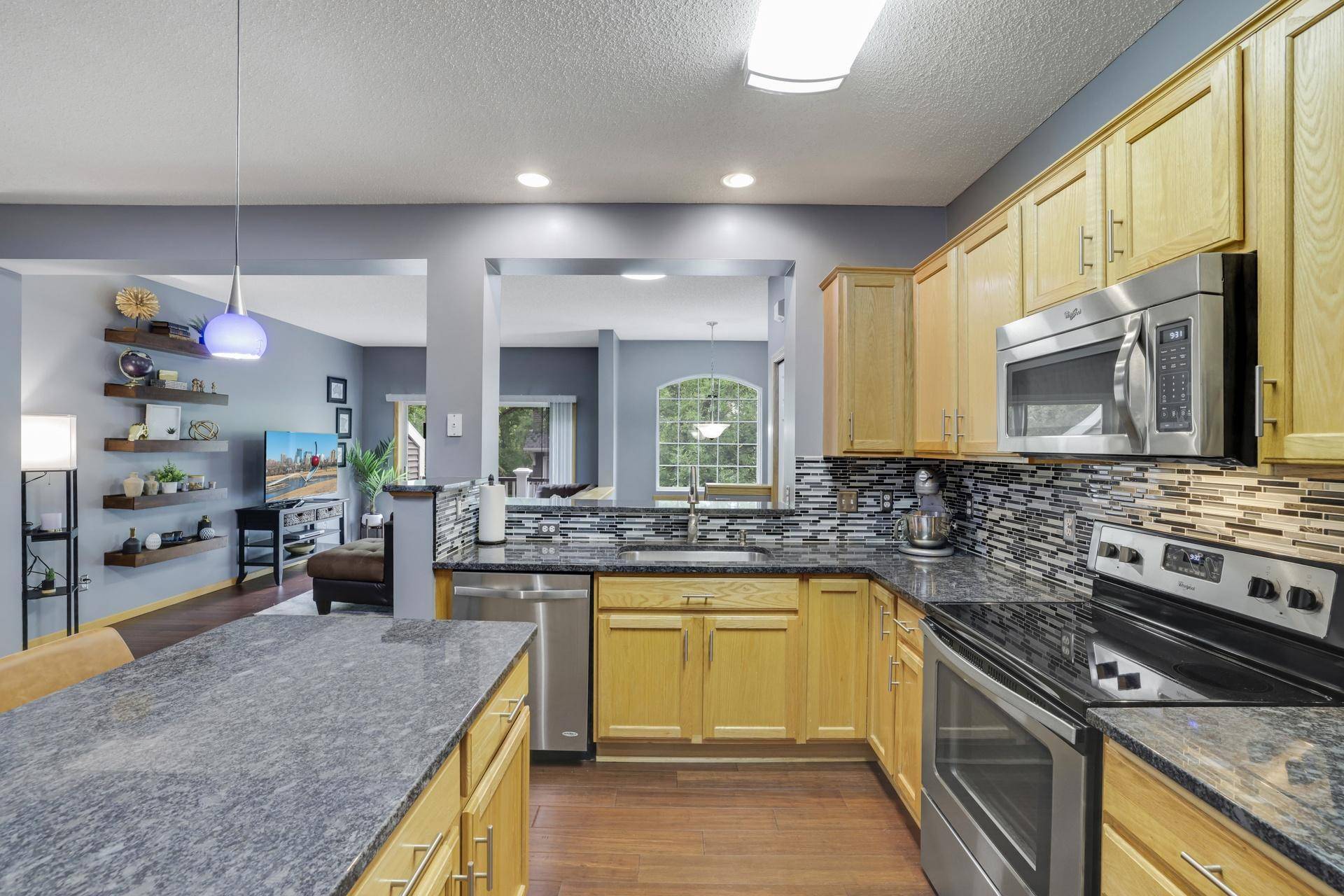 846 Trenton LN N, Plymouth, MN 55441