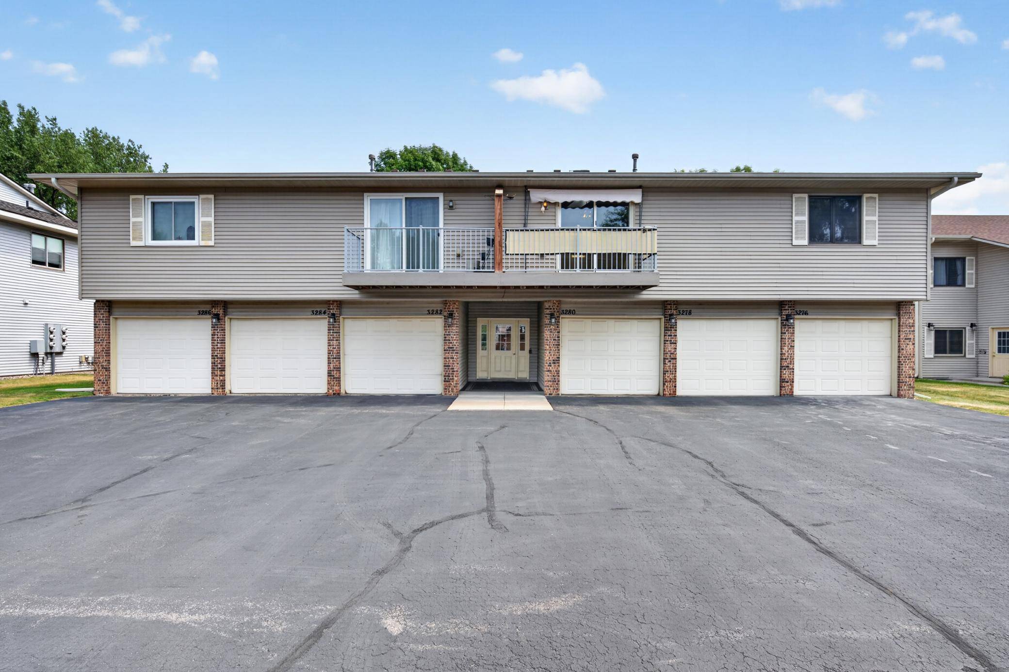 3276 Greenbrier ST #3276C, Vadnais Heights, MN 55127