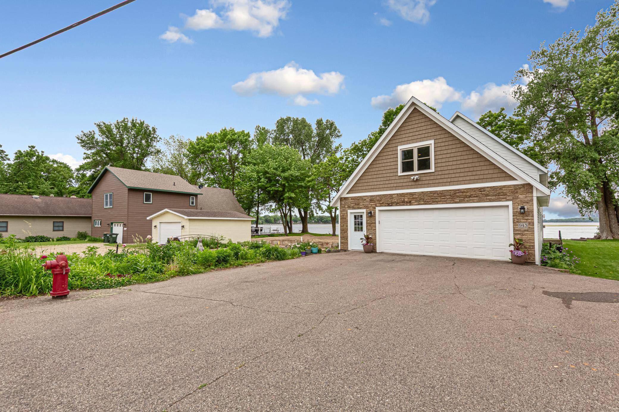943 Reed ST N, Waterville, MN 56096