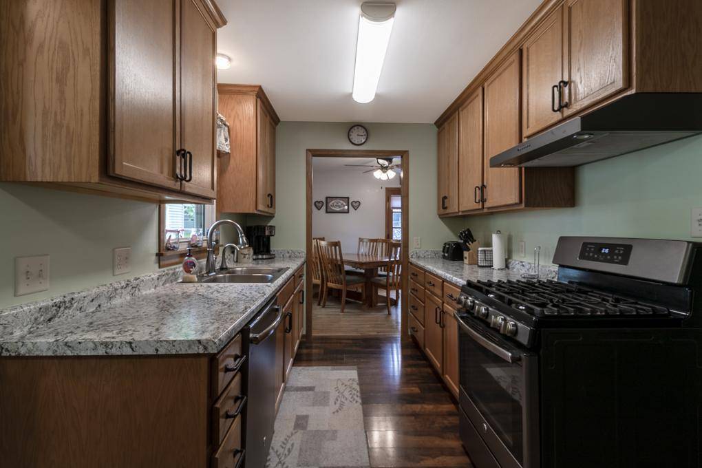 227 Westwood DR, Mankato, MN 56001