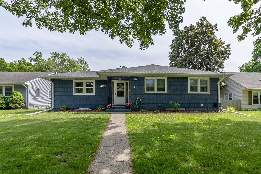 227 Westwood DR, Mankato, MN 56001