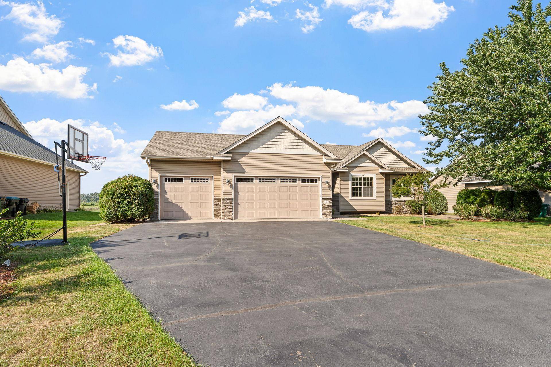 2539 154th LN NW, Andover, MN 55304