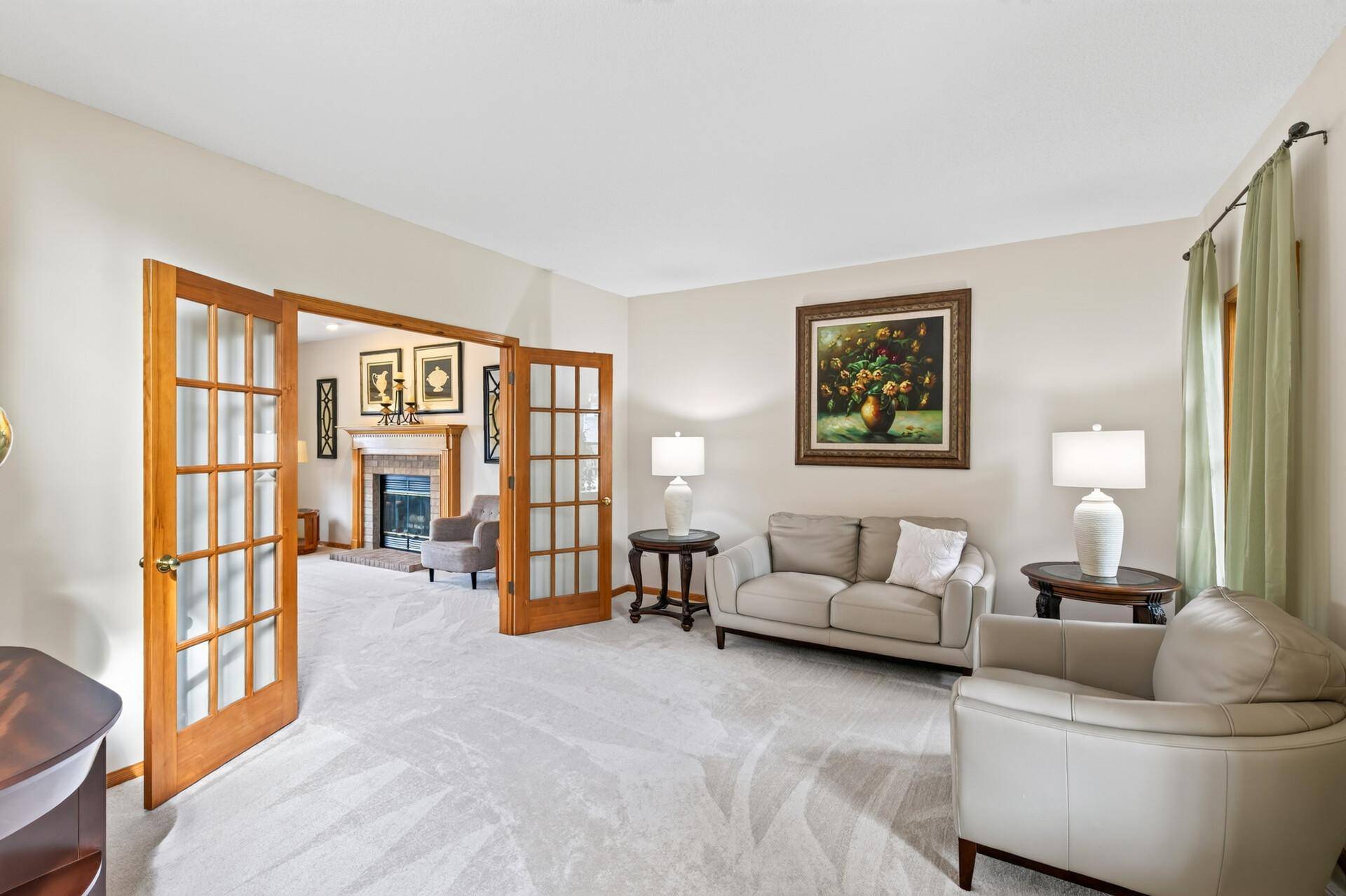 9024 Douglas DR, Eden Prairie, MN 55347