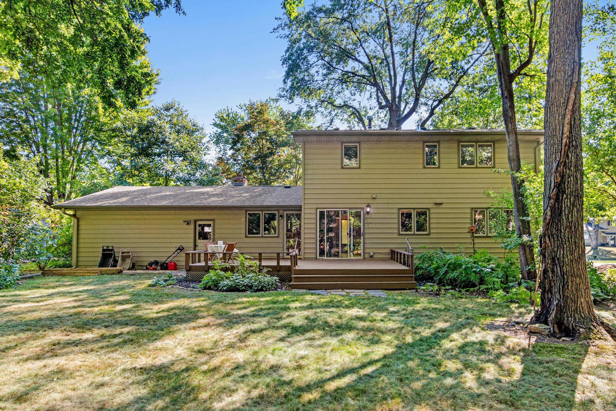4035 Quaker LN N, Plymouth, MN 55441