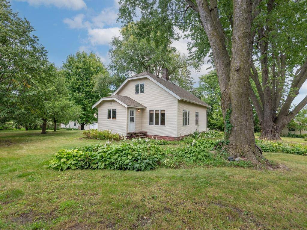 4165 LeSueur AVE, New Prague, MN 56071