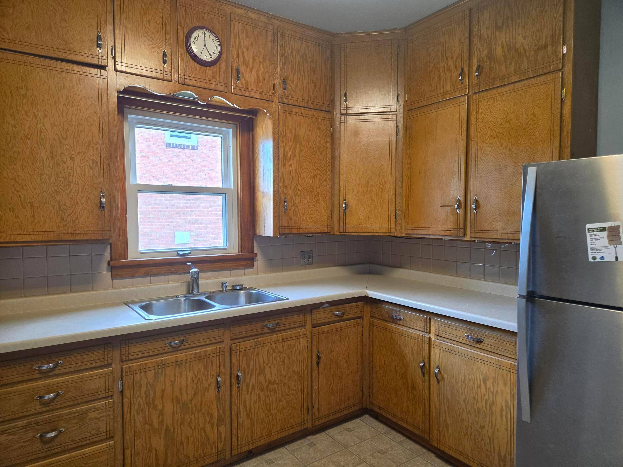 413 Saint Thomas AVE, Albert Lea, MN 56007