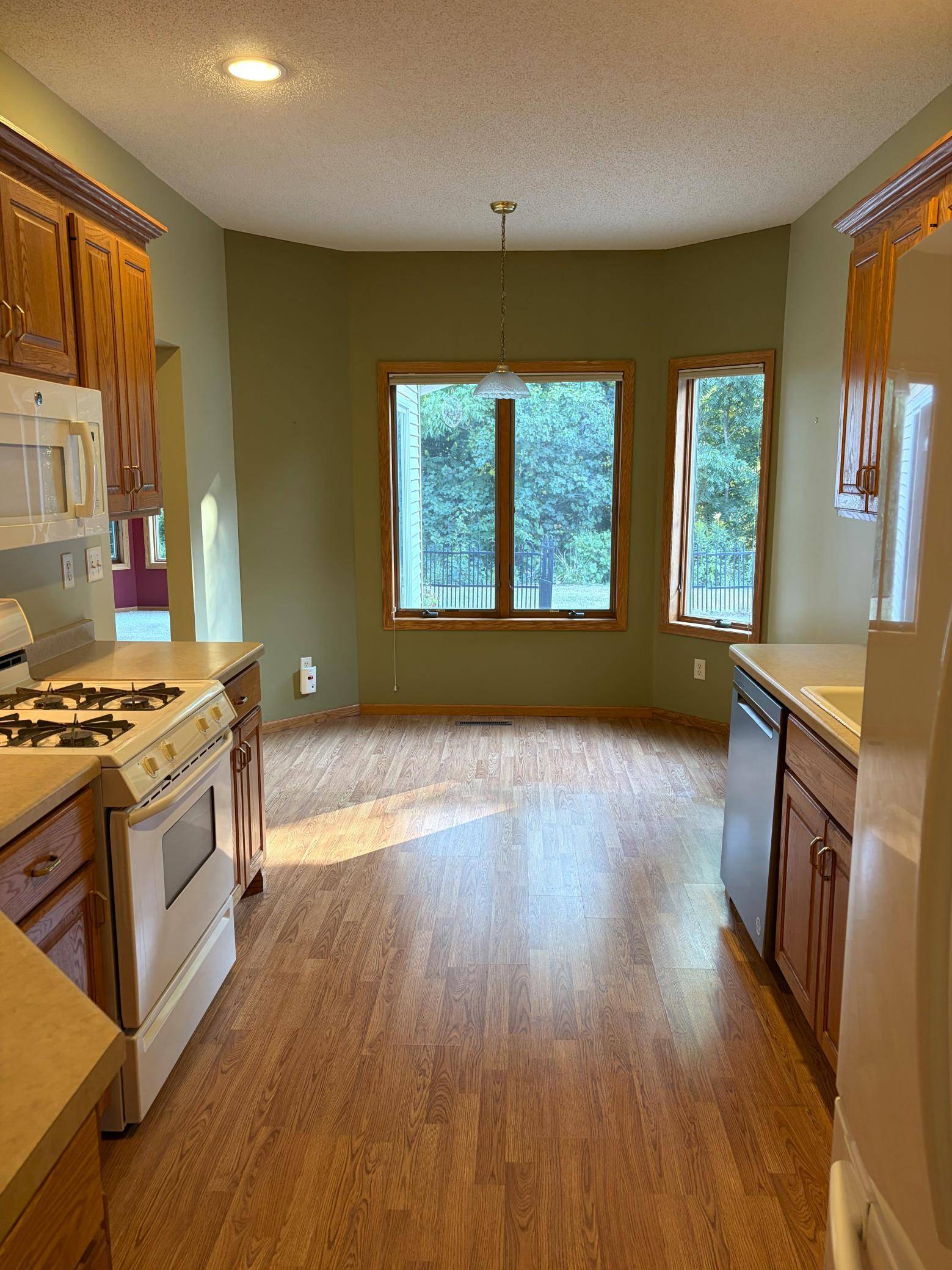 1823 Bohmbach DR, Red Wing, MN 55066